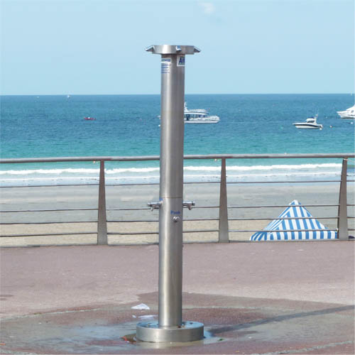 fouesnantaise ar marina beach shower